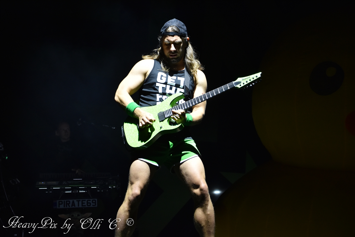 Alestorm Rock Castle 2026 (2)