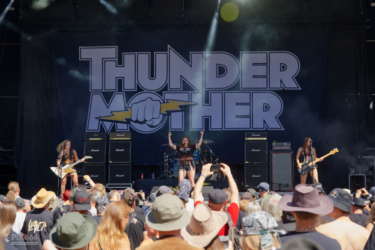 THUNDERMOTHER Rock Castle 2026 (3)